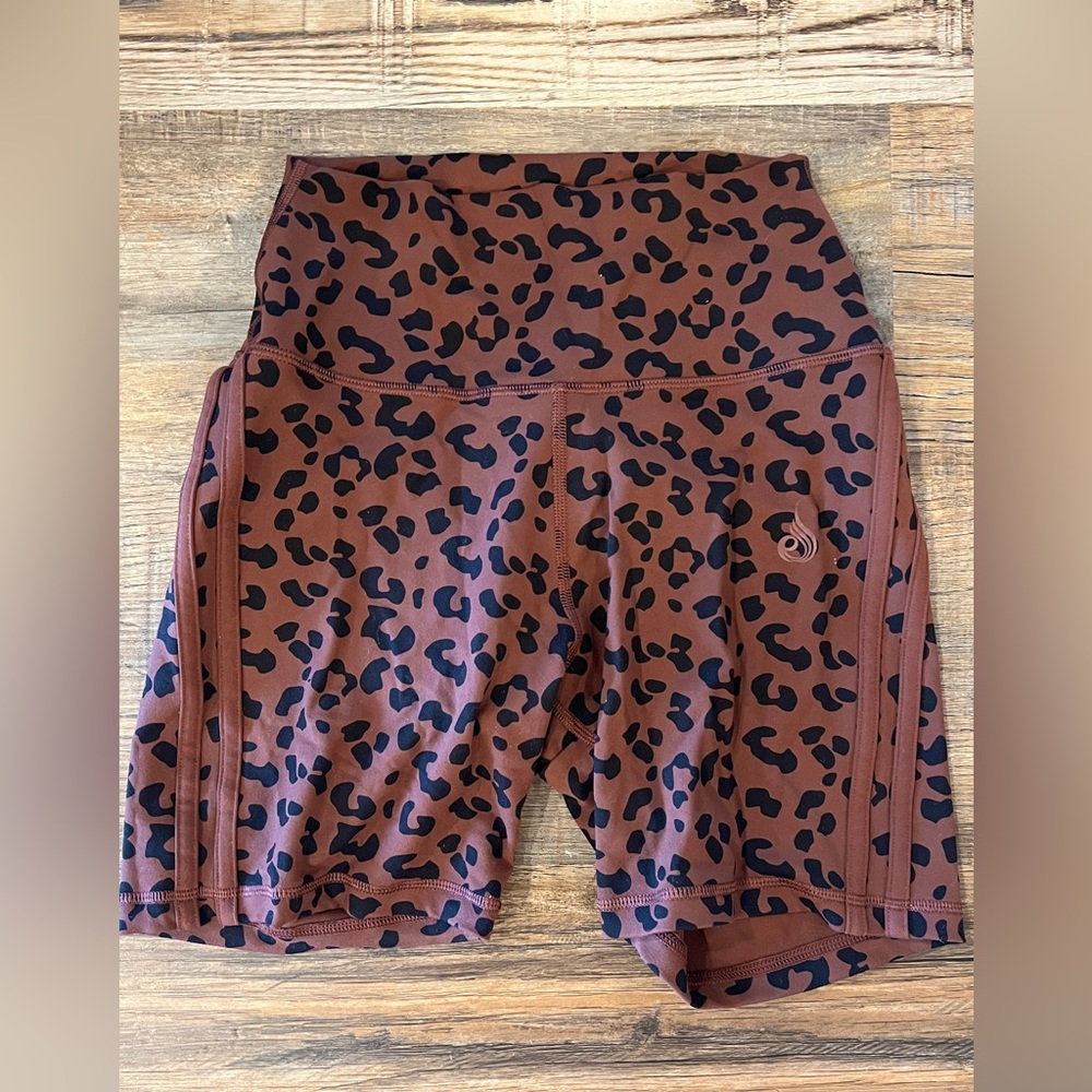 Ryderwear cheetah scrunch shorts Sm